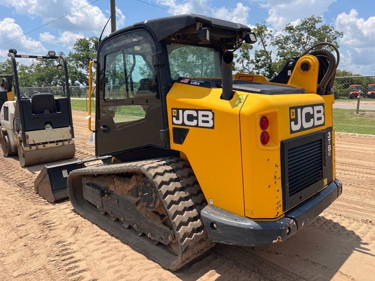 2021-jcb-3ts-8t-image-2