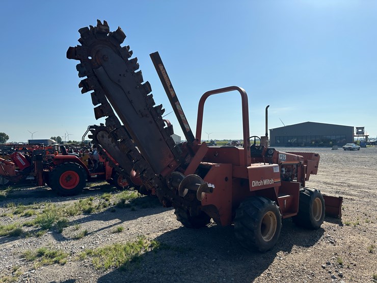 ditch-witch-5110dd-image-3