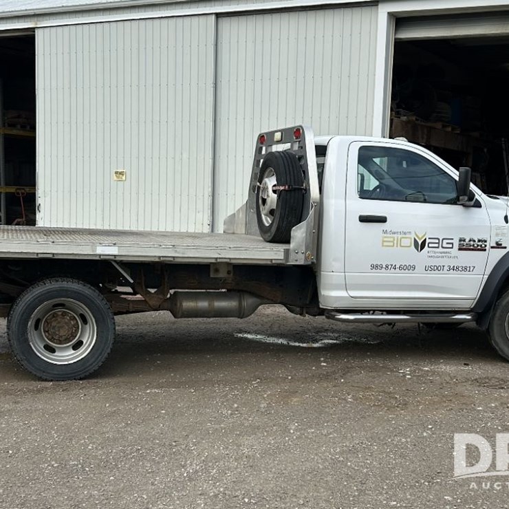 2015 Ram 5500 Flatbed Truck (NP6064, Unit 5580)