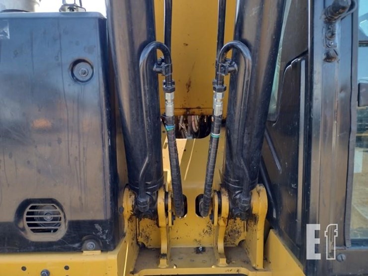 2023-caterpillar-310-image-23