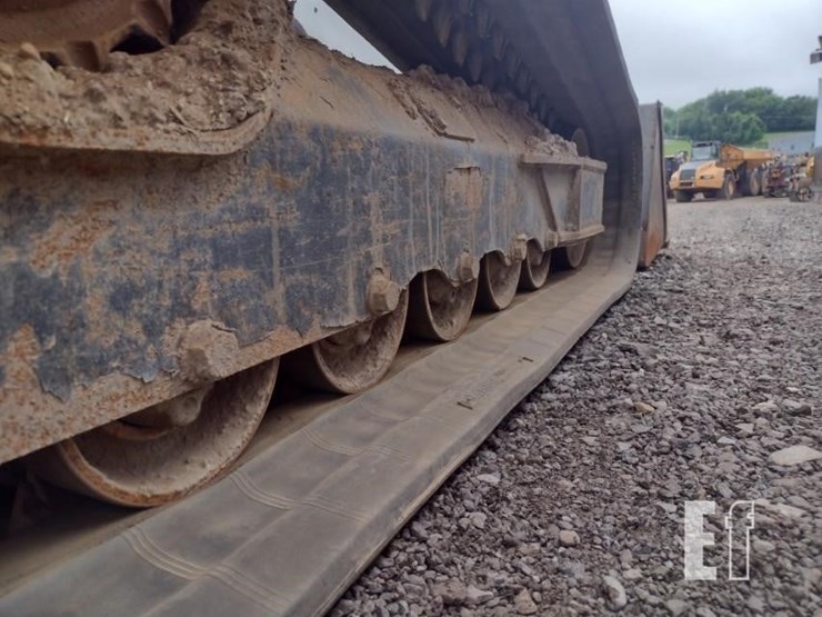 2022-bobcat-t770-image-33