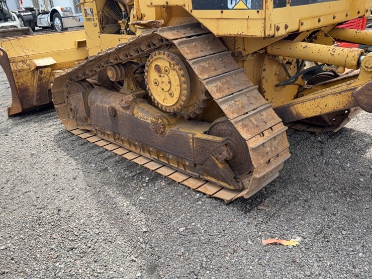 caterpillar-d4h-image-20