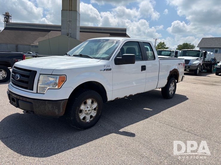 2011-ford-f150-image-15
