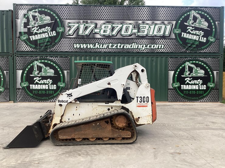 2004-bobcat-t300-image-1