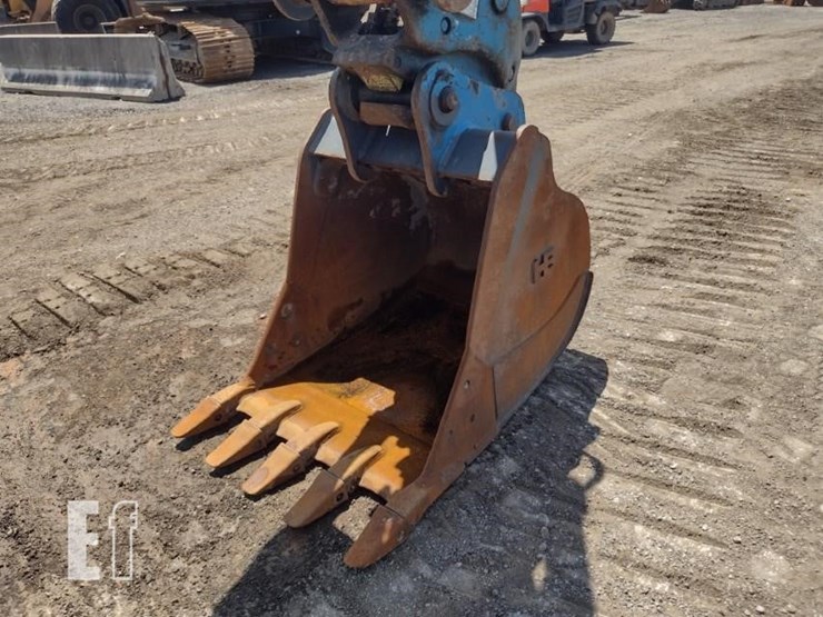 2021-hitachi-zx135us-6-image-18