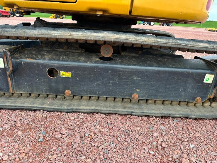 2019-caterpillar-303.5e2-cr-image-10