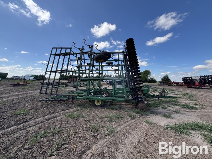 john-deere-726-image-4