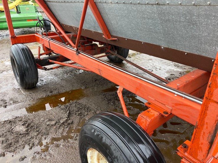 gilmore-silage-dump-wagon-image-10