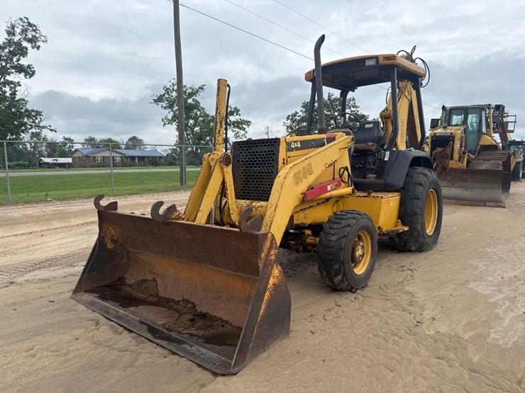 1998-deere-310e-image-2