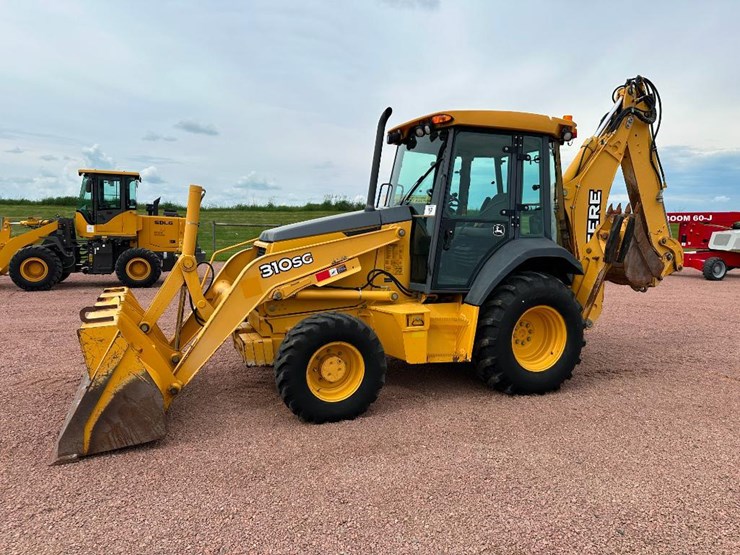 2006-deere-310sg-image-1