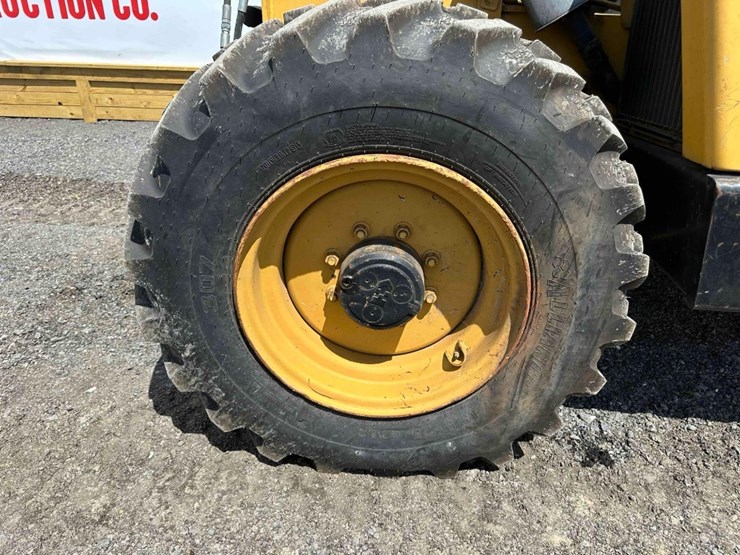 1999-caterpillar-th82-image-33