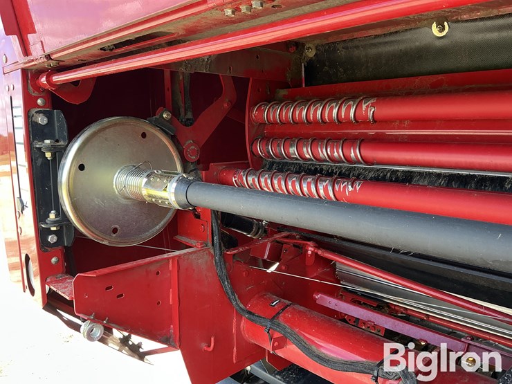 2013-case-ih-rb564-image-14