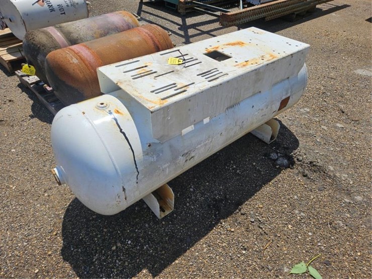 #2555-•-cast-air-air-tank-image-1