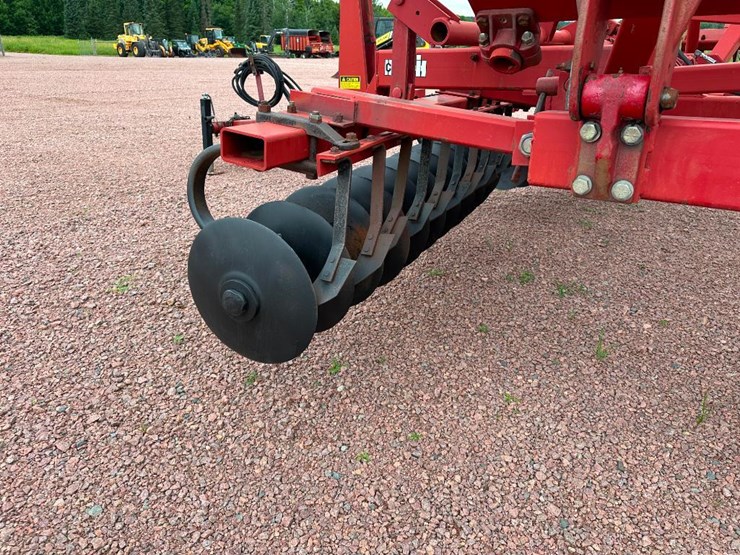 case-ih-4200-image-31