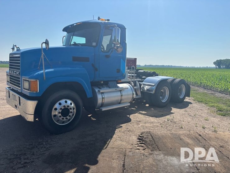 2006-mack-chn613-image-19