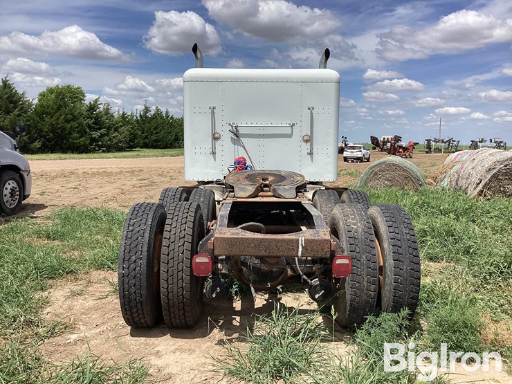 1989-peterbilt-379-image-6