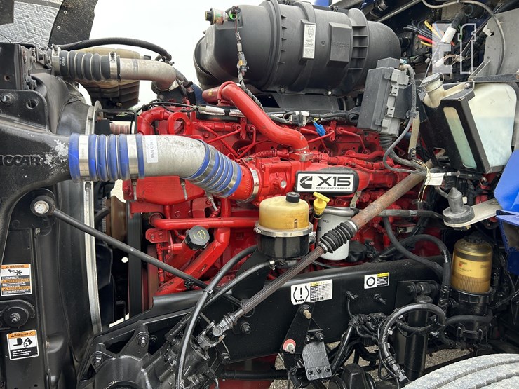 2018-kenworth-t800-image-23