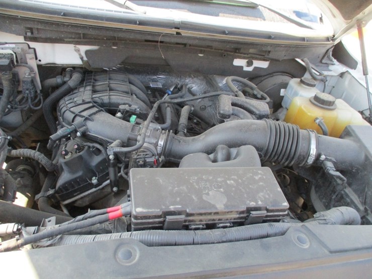 2013-ford-f150-xl-image-5