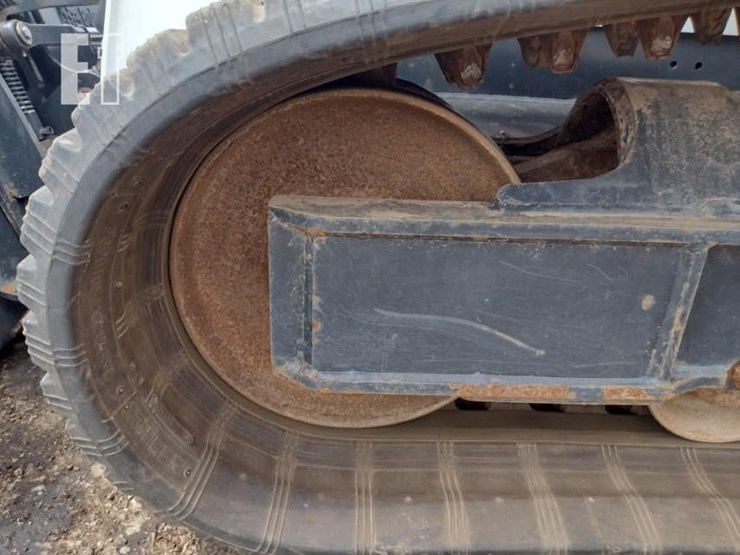 2023-bobcat-t770-image-26