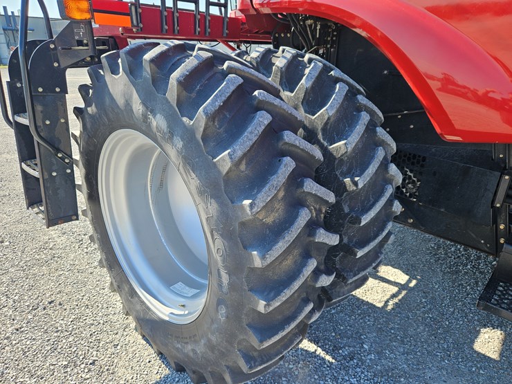 2009-case-ih-6088-image-14