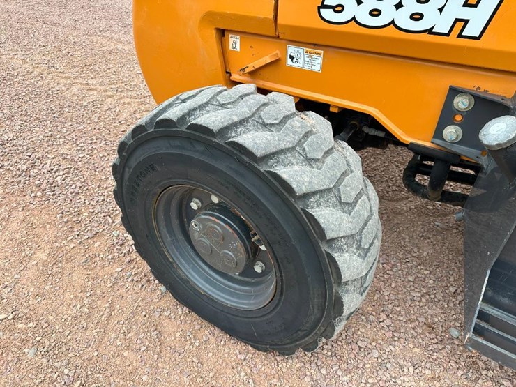 2019-case-588h-image-10