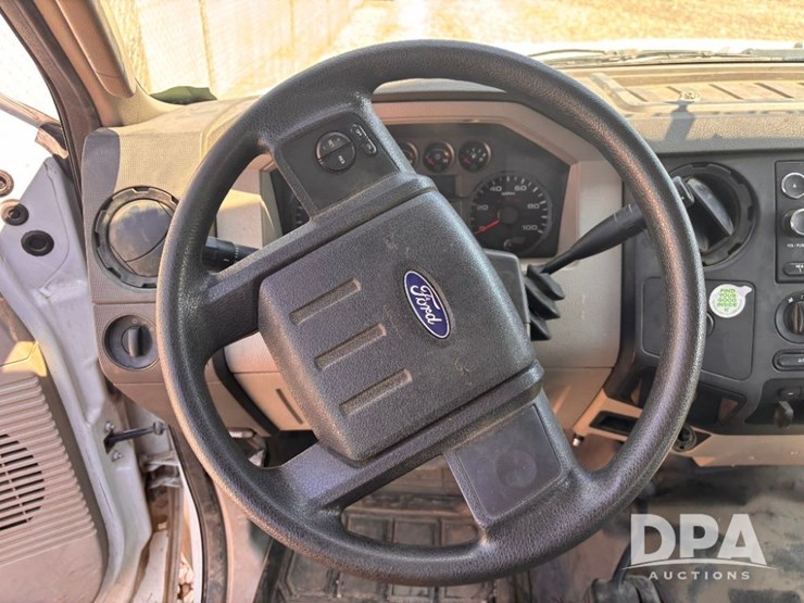 2009-ford-f350-xl-image-50