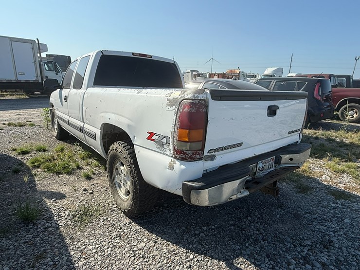 2002-chevrolet-1500-image-4