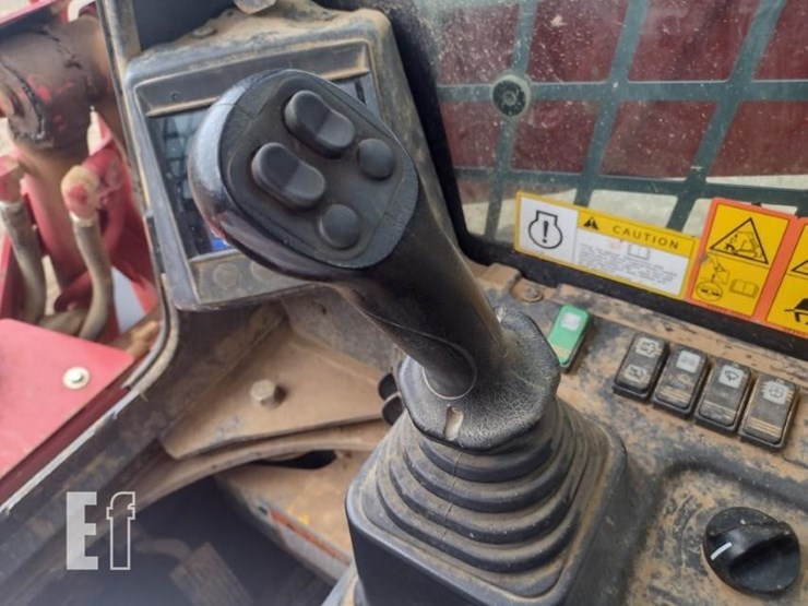takeuchi-tl10v2-image-8