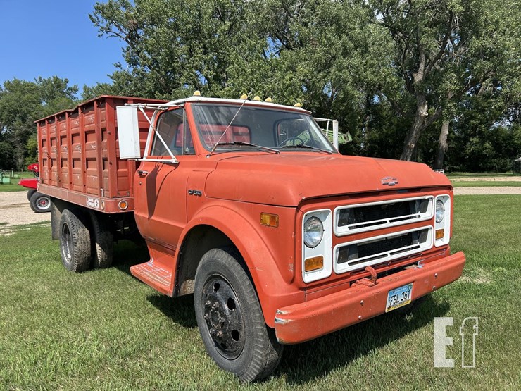 1970-chevrolet-c50-image-3