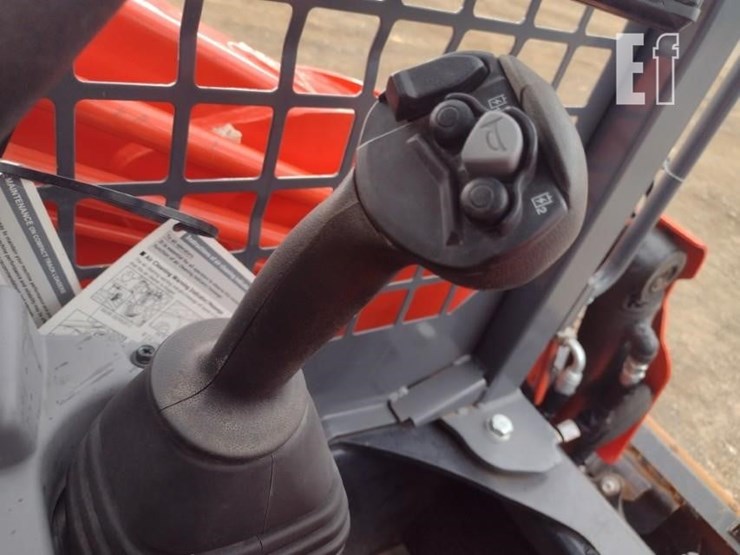 2024-kubota-svl97-2-image-9