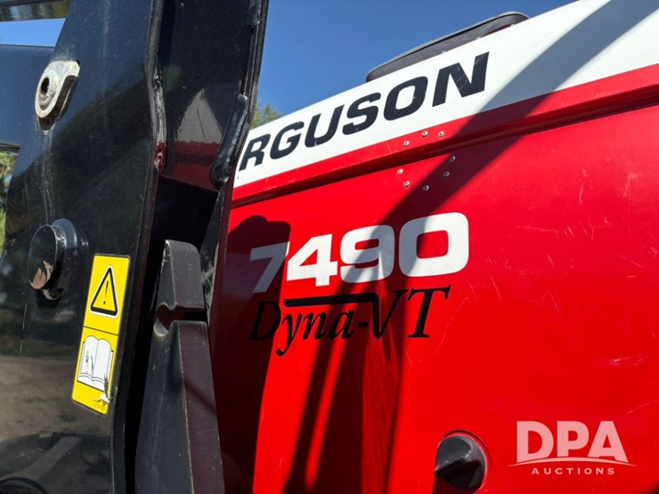 2004-massey-ferguson-7490-image-4