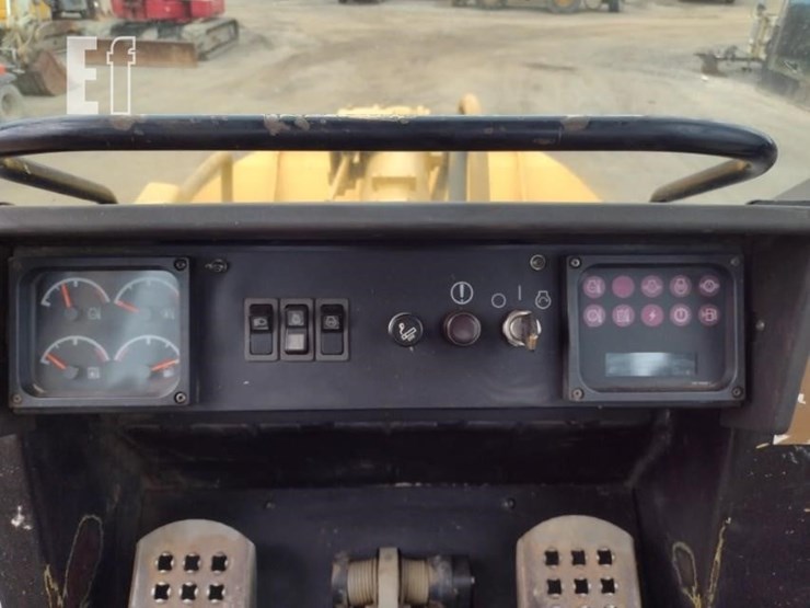 caterpillar-953c-image-7