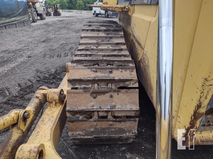 2005-komatsu-d65ex-15-image-35