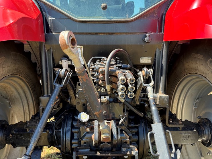 case-ih-mxu115-image-11
