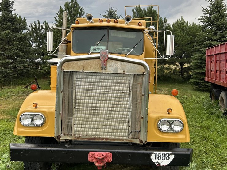 1977-kenworth-fuel-truck-1133-image-14