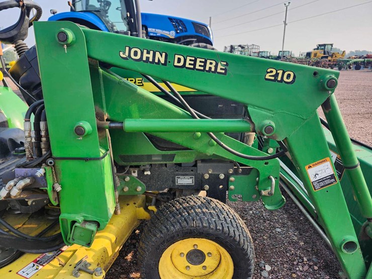 2005-john-deere-2210-tractor-image-5