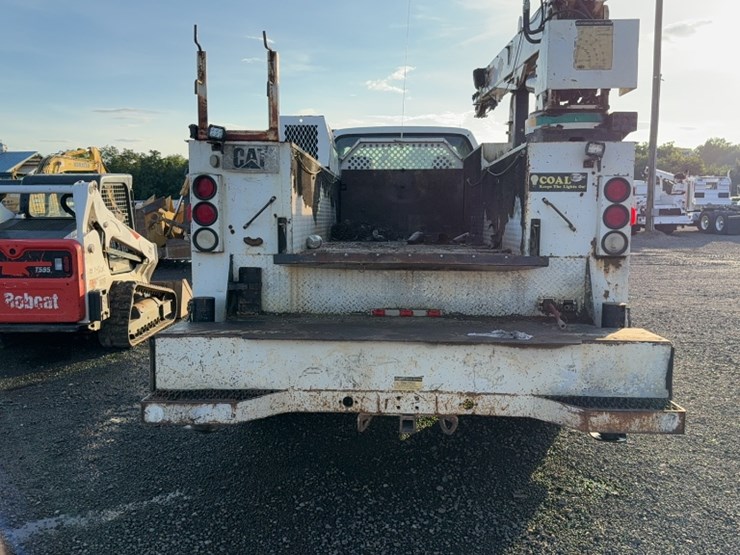 2008-ford-f750-image-11