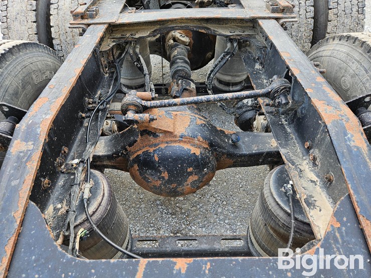 2006-mack-vision-cxn613-image-18