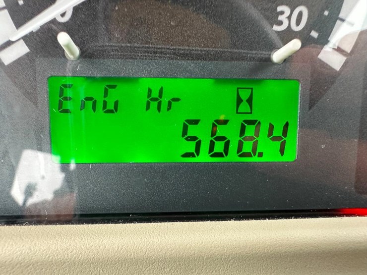 2018-john-deere-4052r-image-59