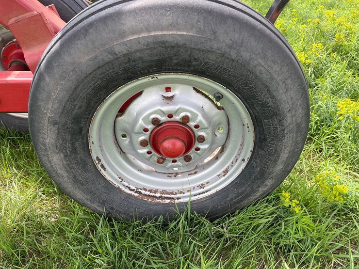 case-ih-5600-image-24