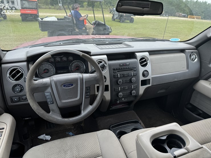 2010-ford-f150-xlt-image-13