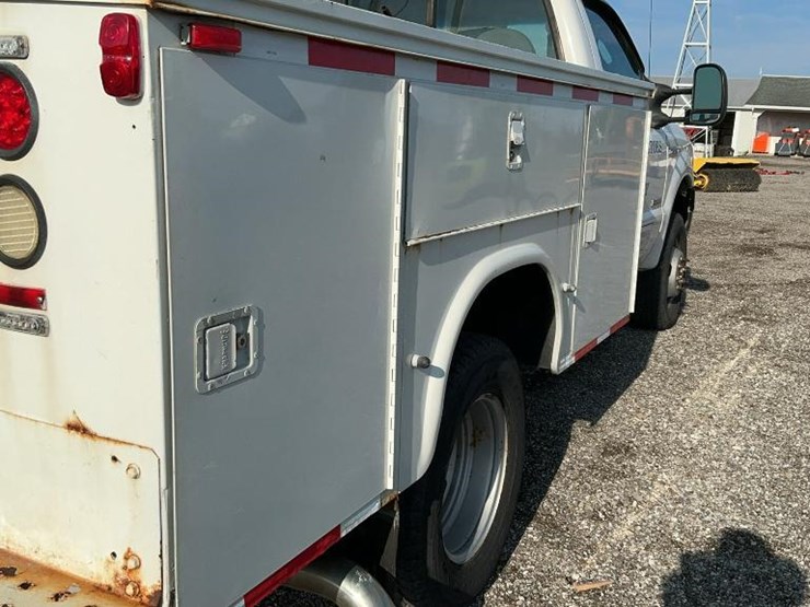 2006-ford-f350-image-27
