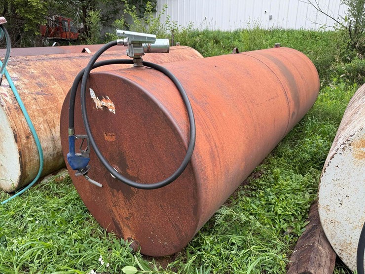 1000-gallon-fuel-barrel-image-12