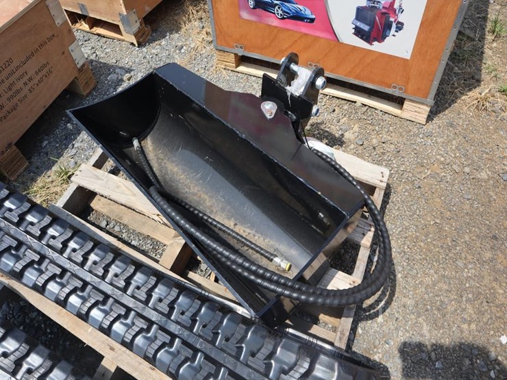 tpm-32"-hydraulic-tilt-bucket-image-3