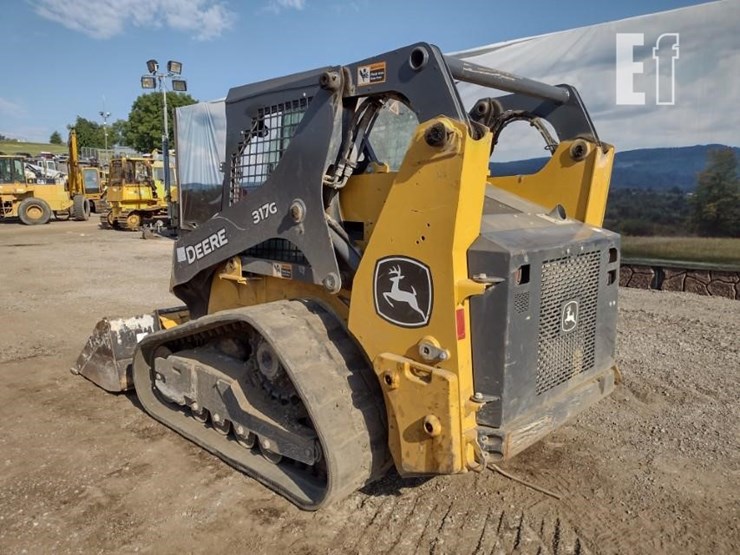 2023-deere-317g-image-40