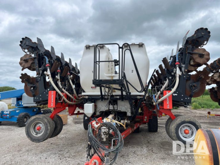 2017-kuhn-gladiator-1205-strip-till-bar-(jn2500)-image-14