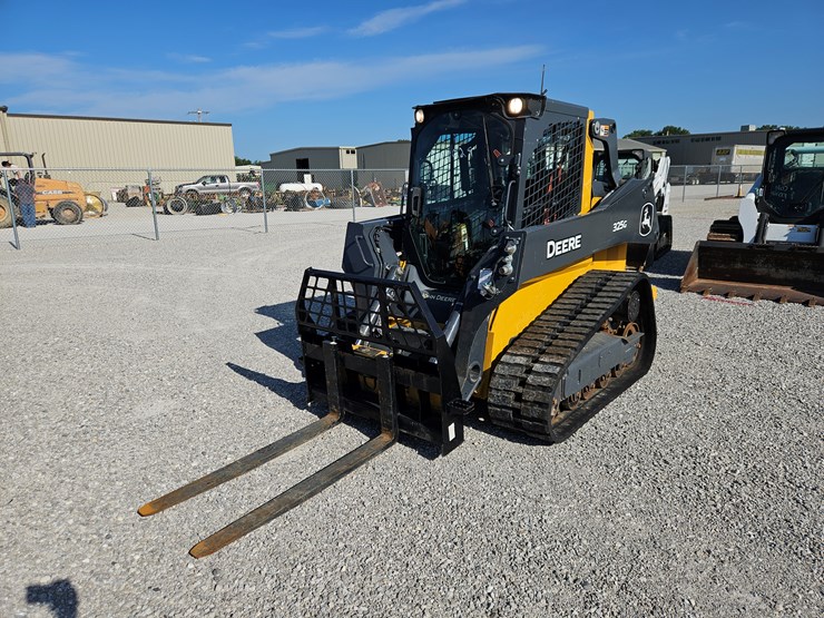 2022-deere-325g-image-1