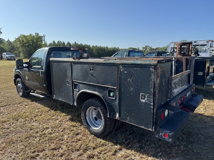2015-ford-f350-xl-image-8