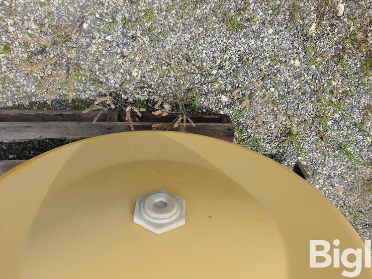 300-gallon-front-mount-tank-image-16