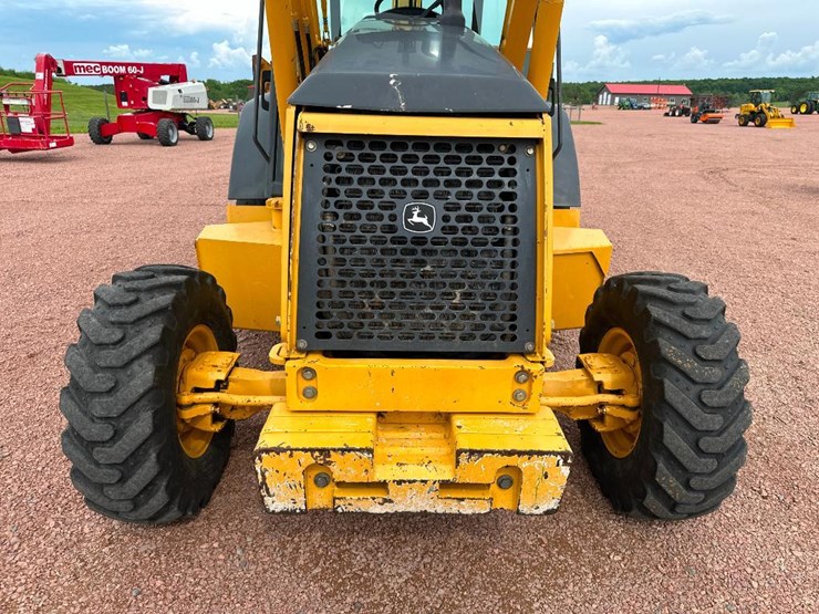 2006-deere-310sg-image-44